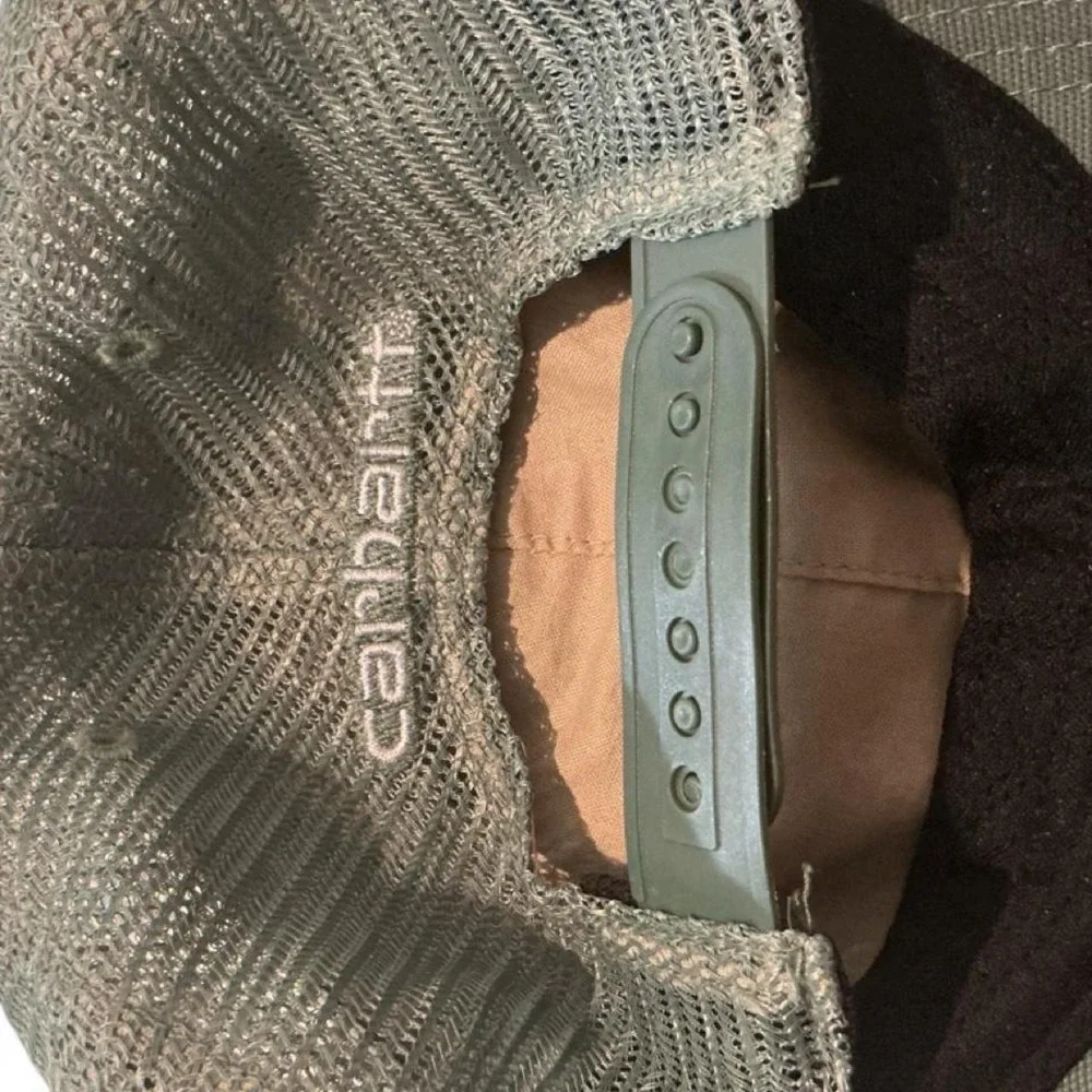 Carhartt trucker hat